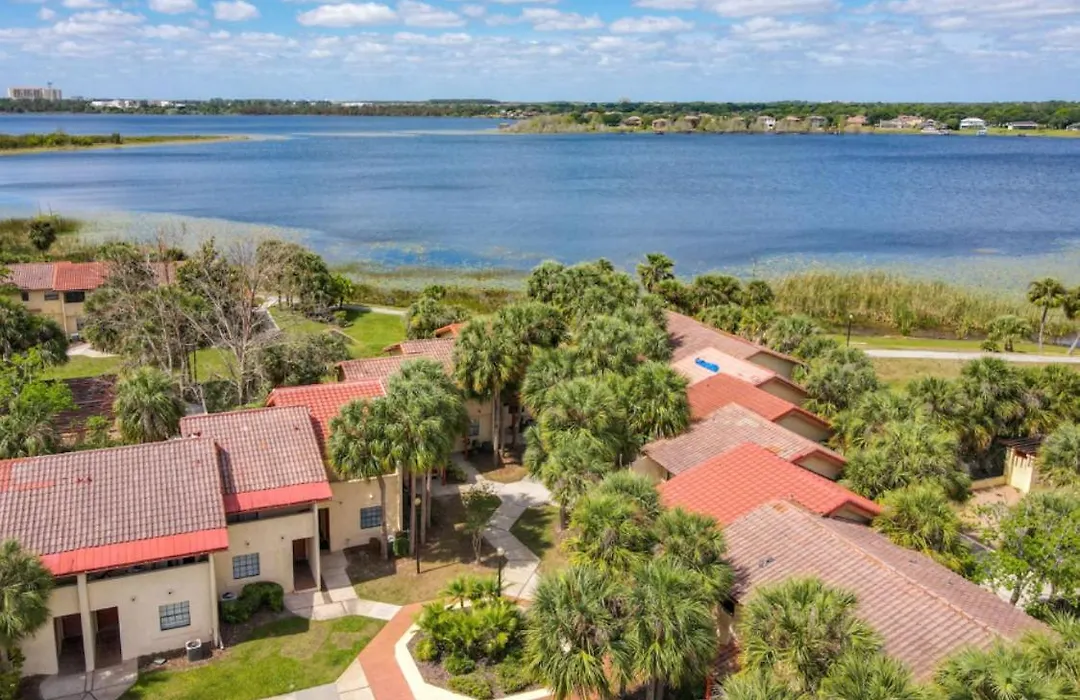 Charming Lakeview Retreat II-1
