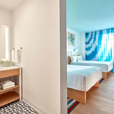 Universal'S Endless Summer Resort - Surfside Inn And Suites-3
